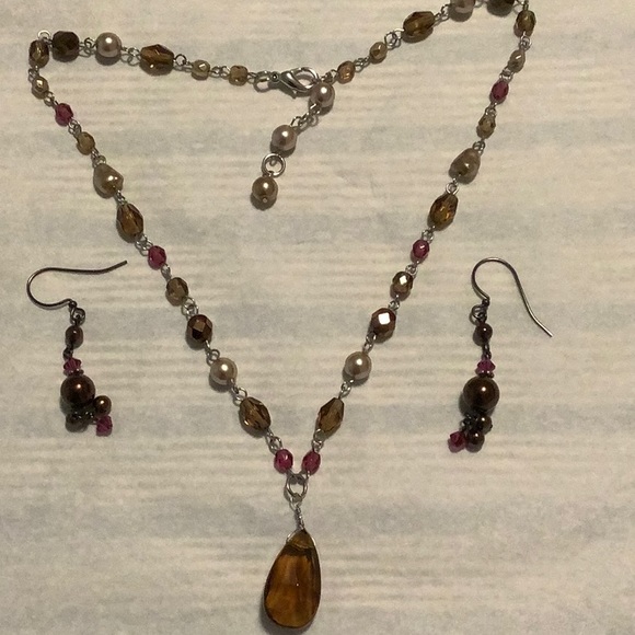 Brown & Pink Bead Dangle Earrings - Picture 3 of 3